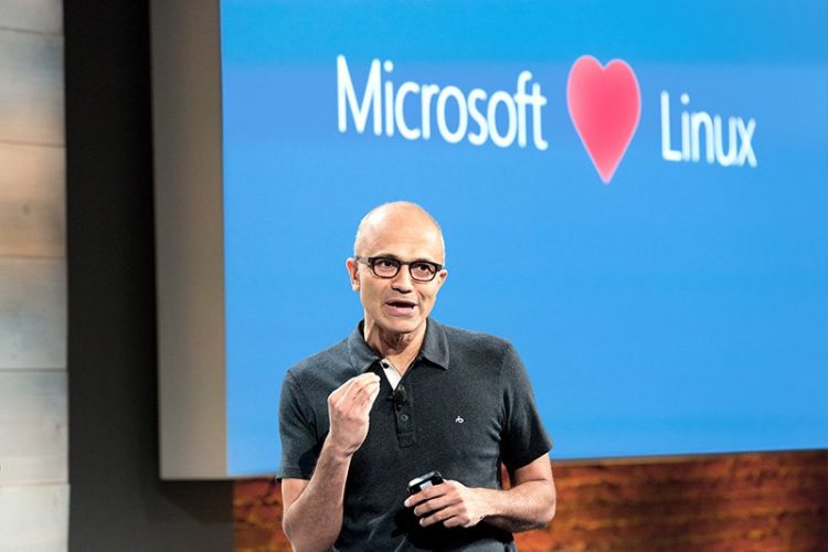 Microsoft a achizitionat Revolution Analytics 1 Satya Nadella