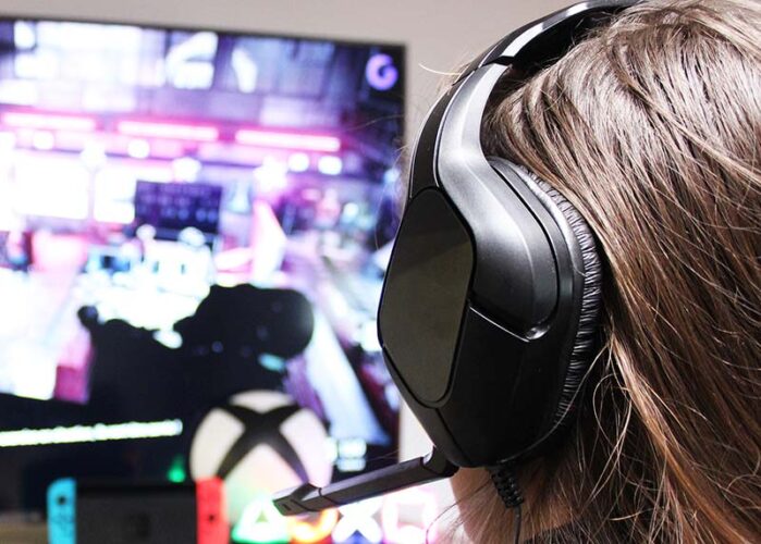 Gioteck, producător de periferice, a intrat pe piața locală din România 1 Căști de gaming Gioteck HC-2