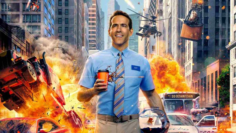 Cele mai populare filme si seriale Disney Plus 3 Eliberează-l pe Guy, cu Ryan Reynolds, Dwayne Johnson