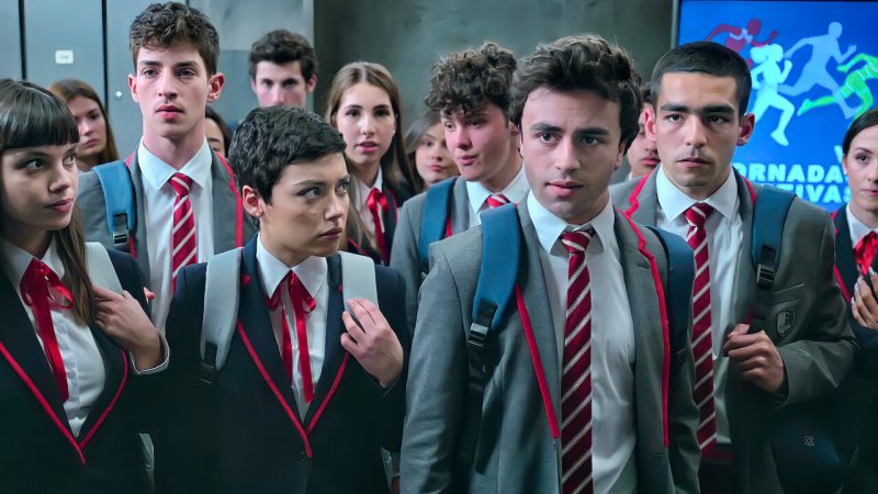 Top 15 seriale cu și pentru adolescenți. Listă cu seriale adolescenți pe care ți le recomandăm 10 Serialul Elita (2018)