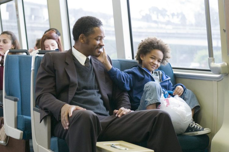 Secvență din tren cu Will Smith și Jaden Smith din filmul În căutarea fericirii