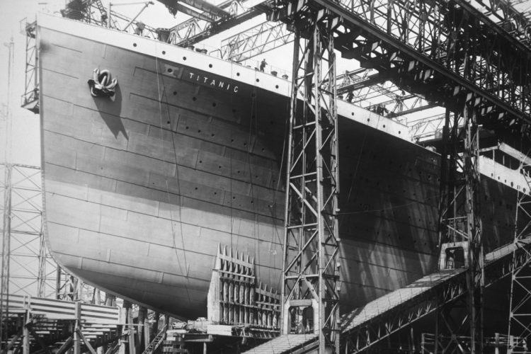 Titanic în timpul construcției