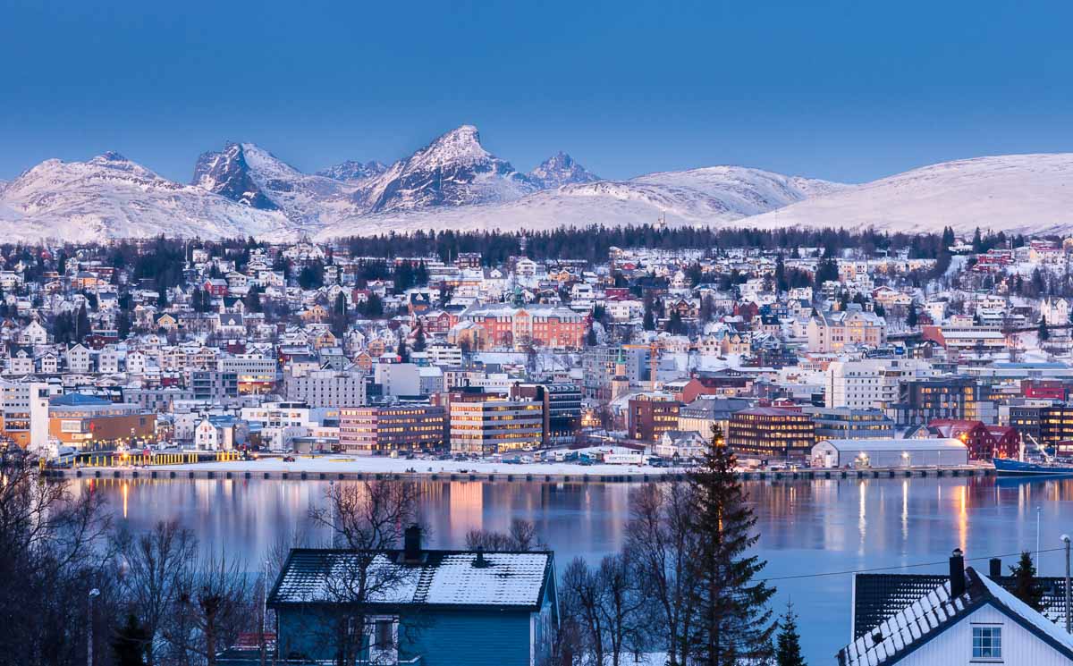 15 destinații de top pentru anul 2023 4 Tromso este situat chiar în mijlocul Norvegiei de Nord.