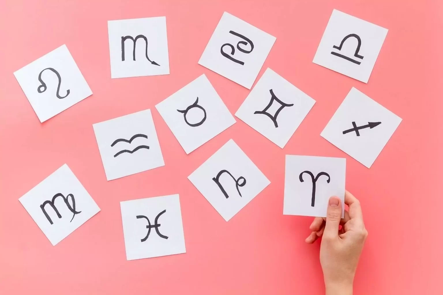 Caracteristicile fiecărei zodii. Trăsăturile pozitive și negative atribuite fiecărui semn