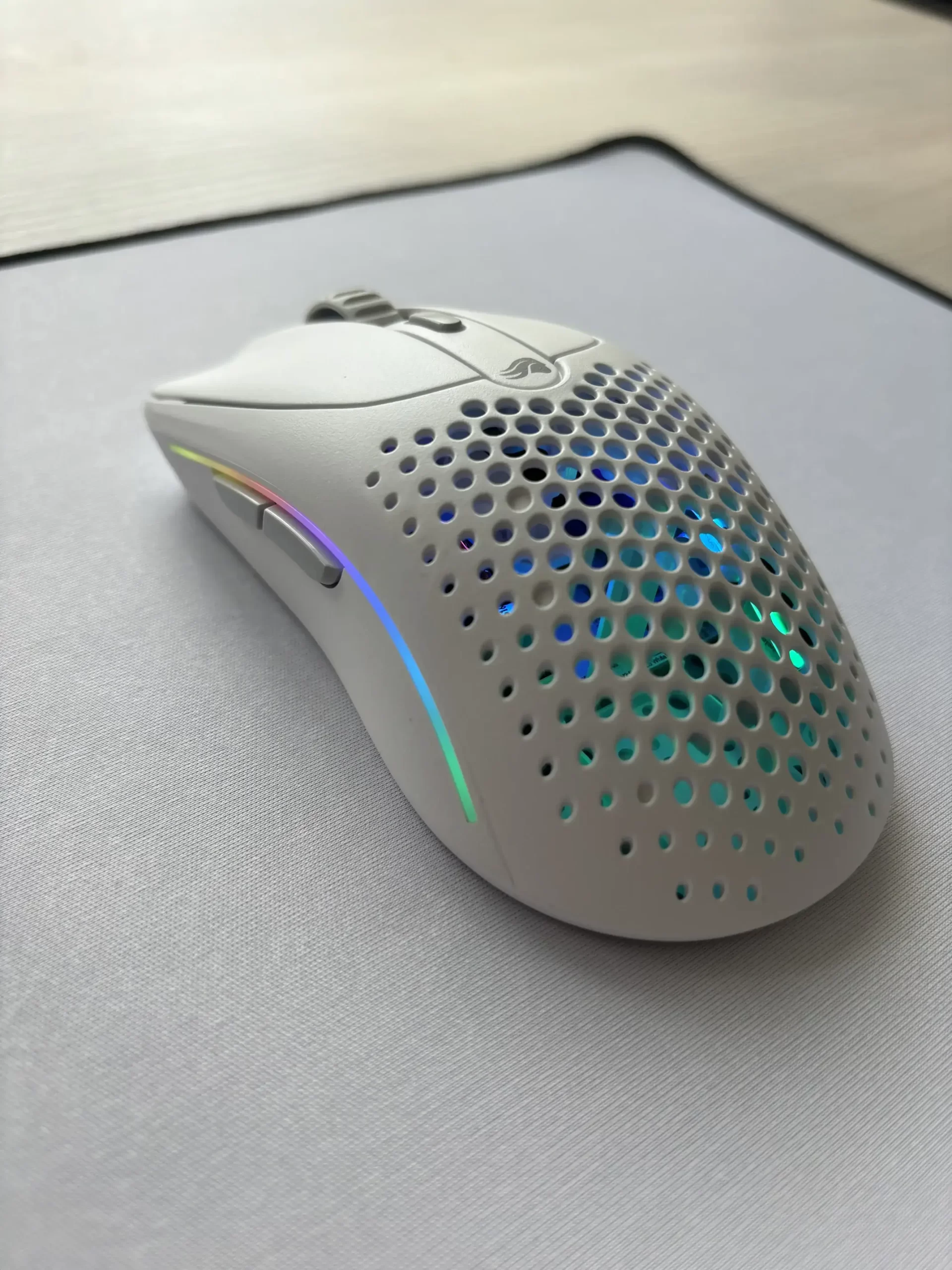 Glorious Gaming Model O 2 Wireless Mouse Design 4