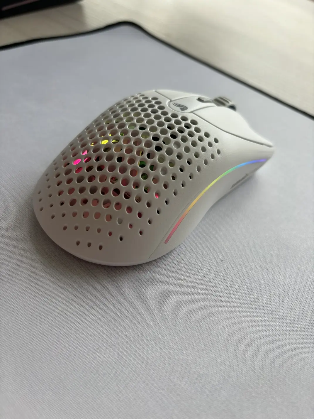 Glorious Gaming Model O 2 Wireless Mouse Design 7