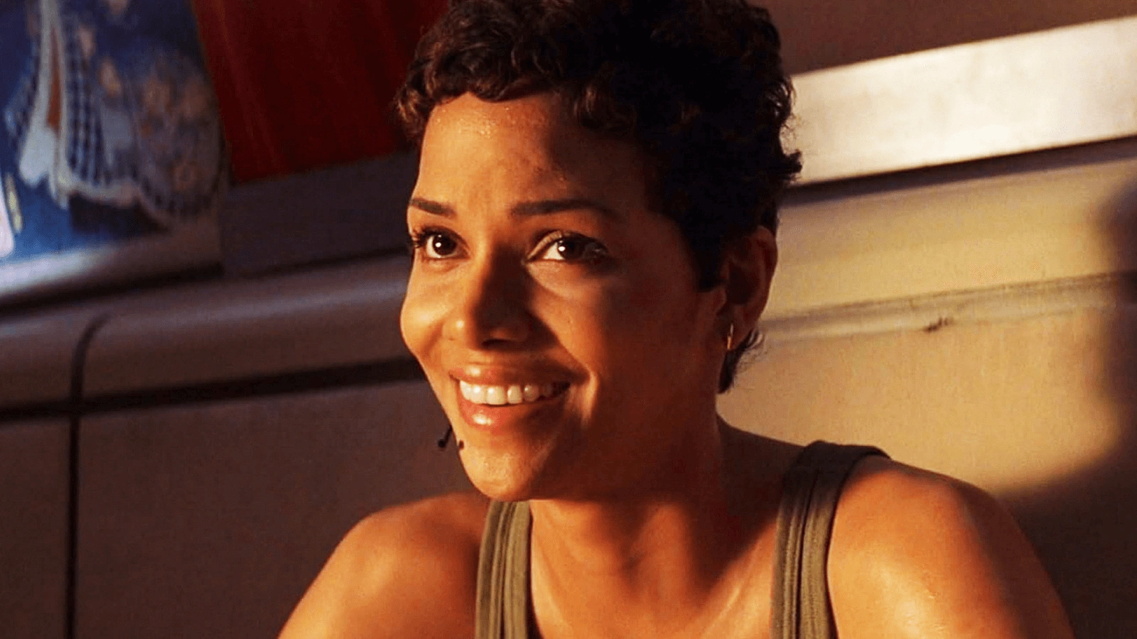 Bond Girls: Femeile din filmele cu James Bond 19 Halle Berry – Die Another Day (2002)
