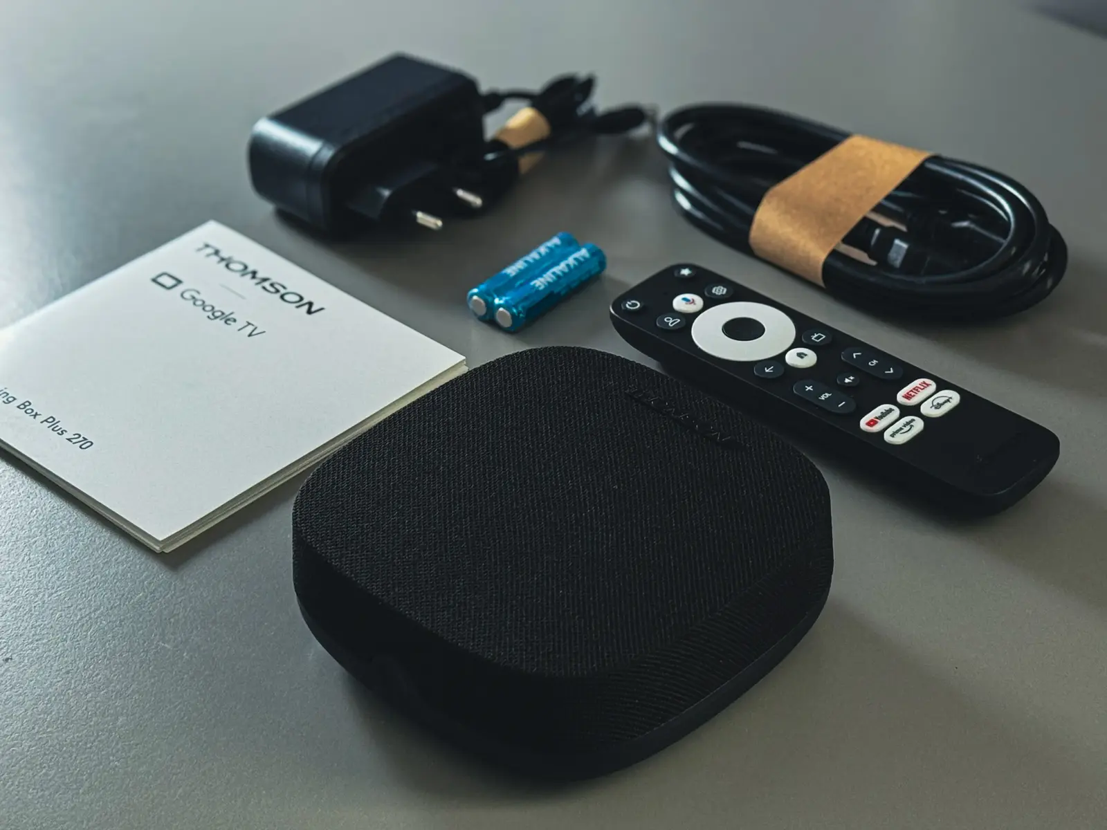 THOMSON Streaming Box Plus 270 Design și Accesorii 1