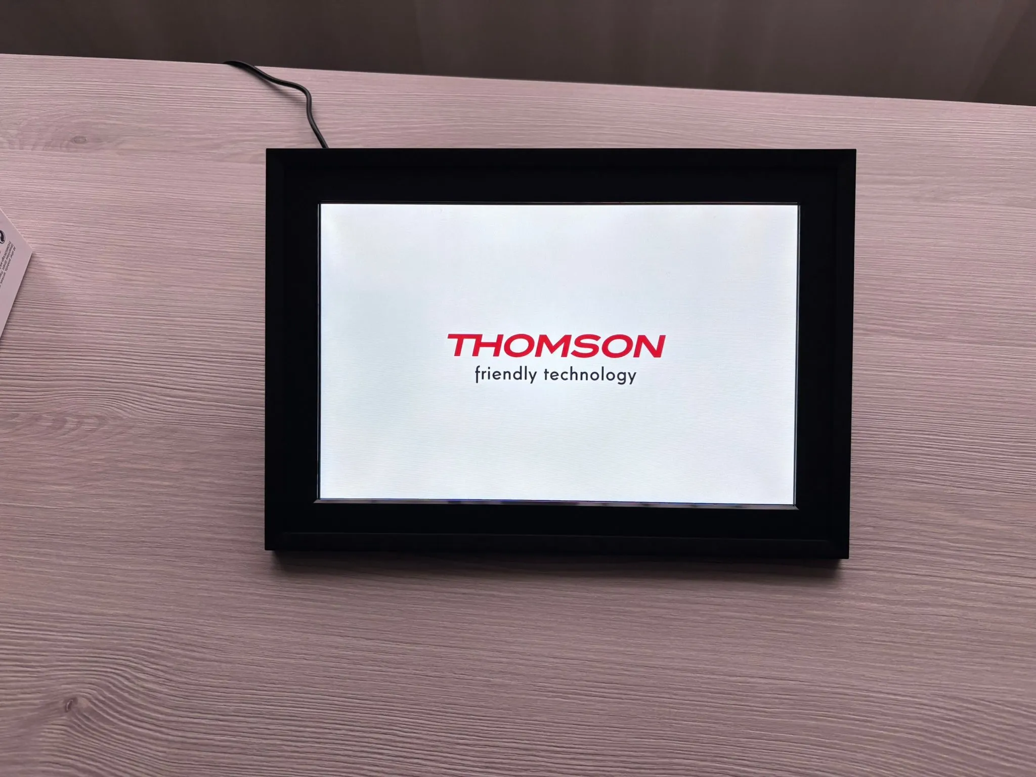 Recenzie Thomson 10″ Smart Photo Frame - Funcții, experiență și utilizare reală 1 Instalare si configurare initiala 1