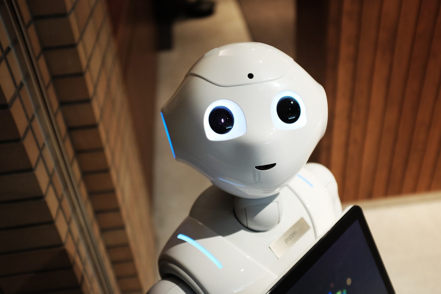 Este inteligența artificială superioară inteligenței umane?