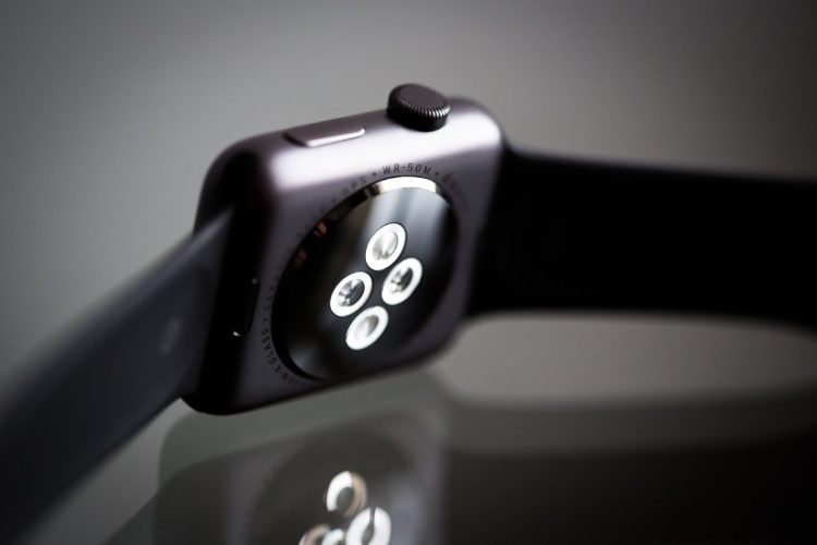 Apple Watch Pro: mai mare, mai rezistent... și mai scump