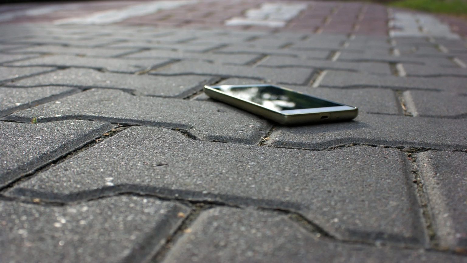 Localizare telefon. Cele mai bune metode de localizare a unui Android sau iPhone