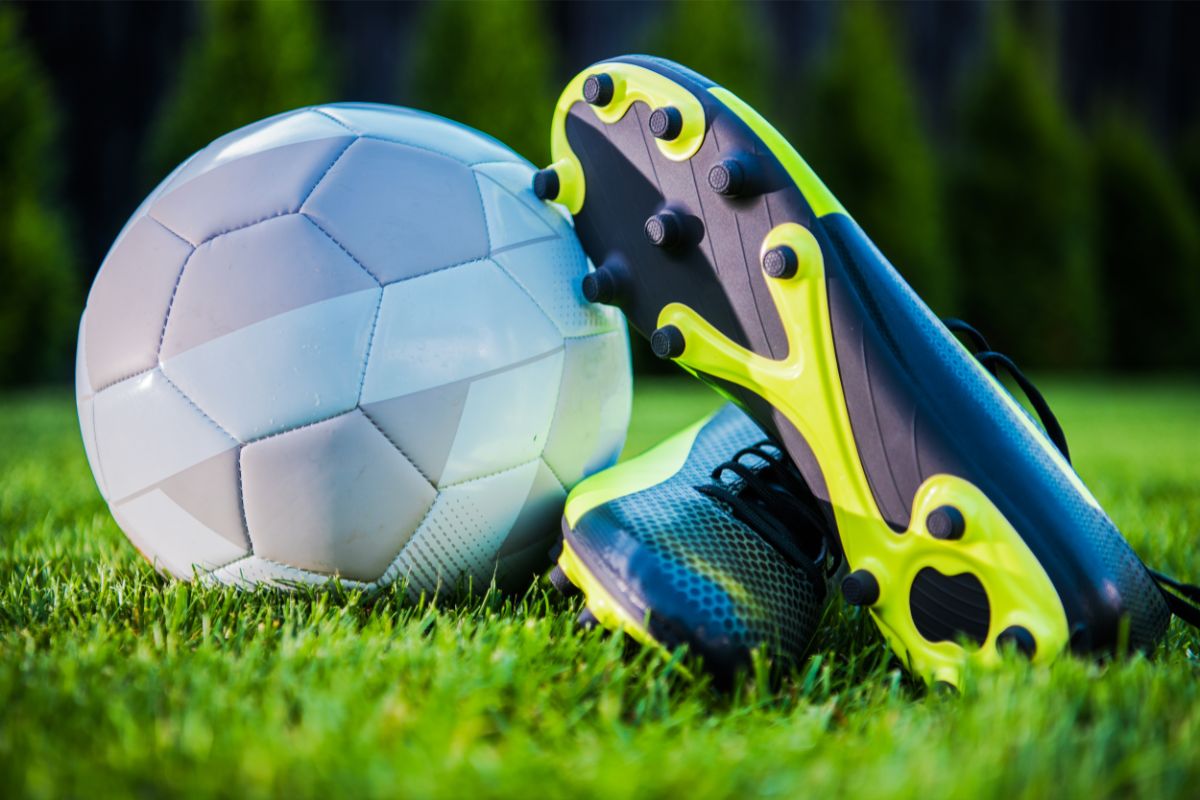 Astăzi se reia Liga 1. Tot ce trebuie să știi despre finalul sezonului regular în România Astăzi se reia Liga 1. Tot ce trebuie să știi despre finalul sezonului regular în România