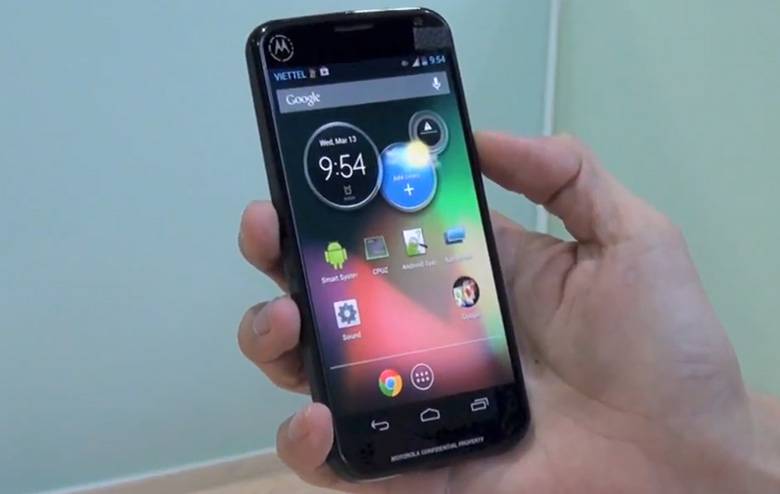 Noul smartphone Motorola XT912A motorola XT912A android vanilla