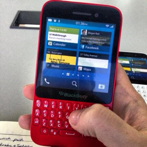 smartphone tastatura blackberry 10