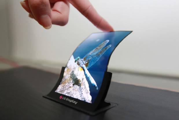 ecran flexibil de 5 inci de la lg