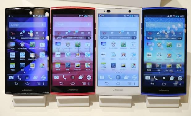 Noul smartphone Fujitsu ARROWS A 202F fujitsu arrows a 202f