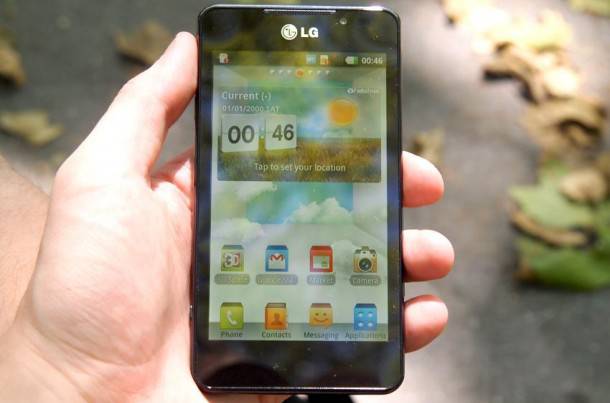lg optimus 3d max review home screen 610x403 c