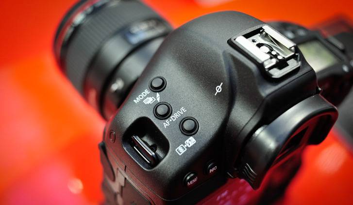 Canon testeaza o camera foto DSLR Pro de 75MP canon dslr profesional 75