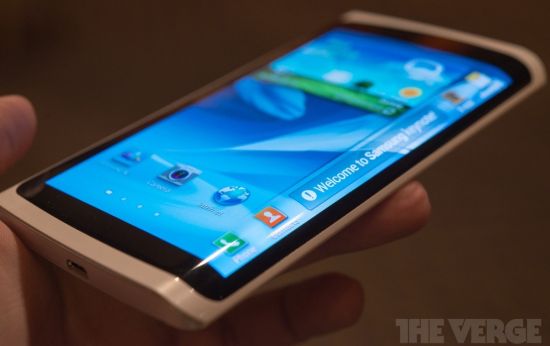 Samsung Galaxy Note 3 cu ecran flexibil s-ar putea lansa luna viitoare samsung galaxy note 3 cu ecran