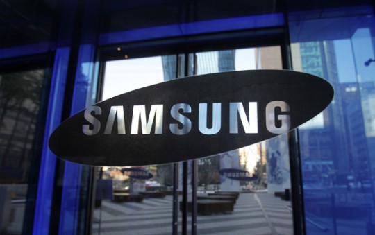 Informatii despre Samsung Galaxy S5 si Galaxy Gear II samsung sign