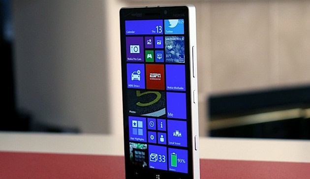 Telefoane dual-boot Windows Phone 8 si Android din luna Iunie lumiaicon