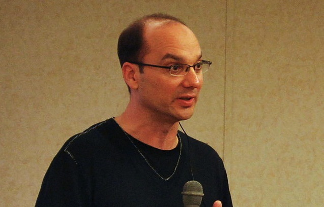 Fondatorul Android paraseste Google pentru a dezvolta roboti creator android