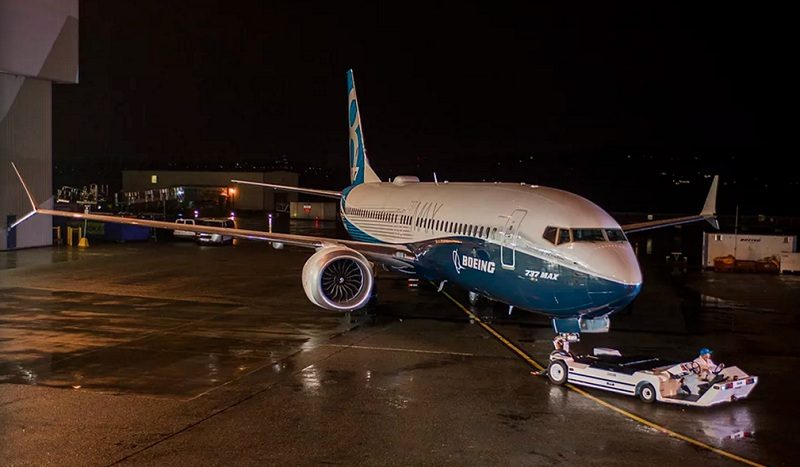 Boeing a prezentat noul avion de pasageri 737 MAX Boeing 737 MAX