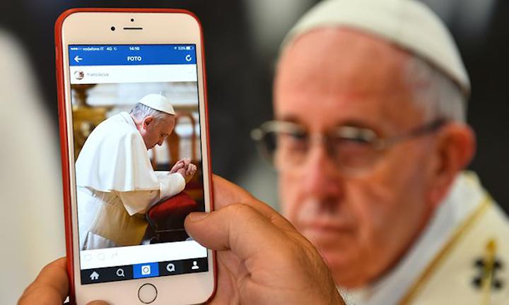 Papa Francisc pe Instagram