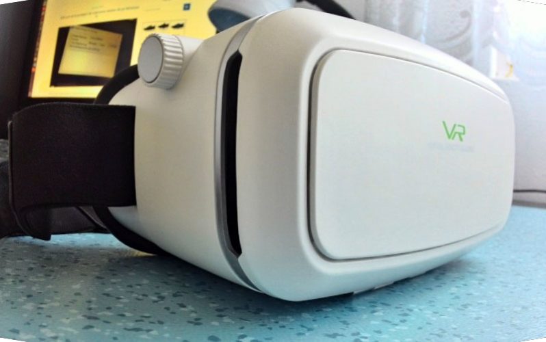 Prezentare ochelari 3D VR de la Shinecon puși la dispoziție de GSMnet.ro ochelari 3d vr shinecon