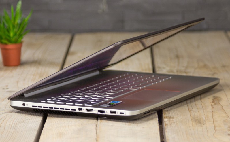 Recomandare laptop bun pentru gaming August 2016 Laptop ASUS N552VX