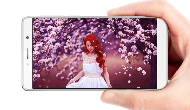 ZTE a lansat noul phablet Axon 7 Max ZTE Axon 7 Max