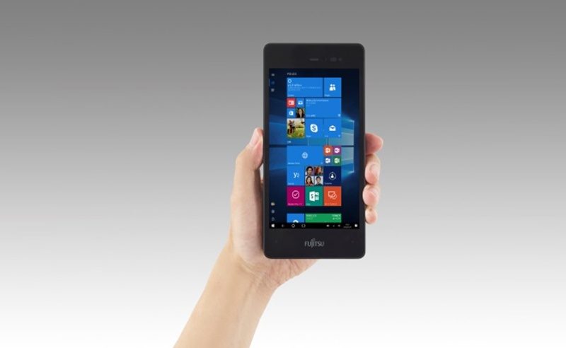 Fujitsu lansează 18 noi produse cu Windows 10 Fujitsu Arrows Tab