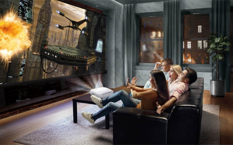 BenQ a dominat piața de videoproiectoare anul trecut în România Videoproiector CineHome W1700