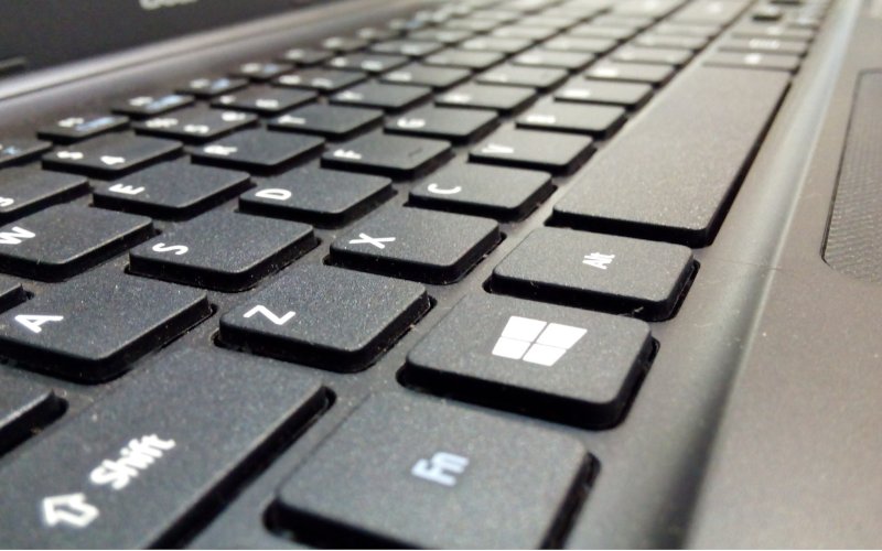Combinații de taste din Windows 10 pentru un plus de productivitate Tastatura laptop Windows