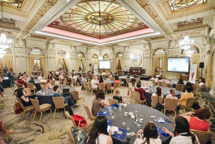 Comunitatea IT este așteptată la DevCon – cea mai mare serie de conferințe premium IT&C din toamna aceasta DevCon