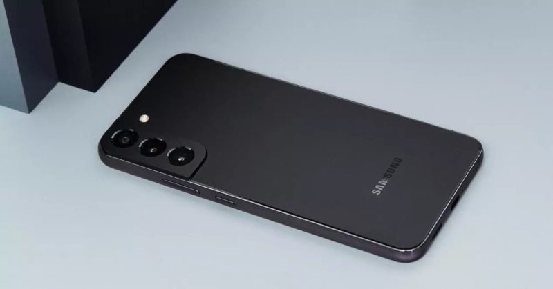 Samsung Galaxy S22+ design