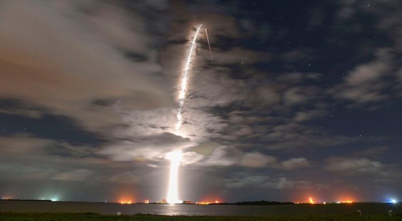 lansare sateliti Starlink