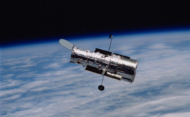 telescopul spațial hubble