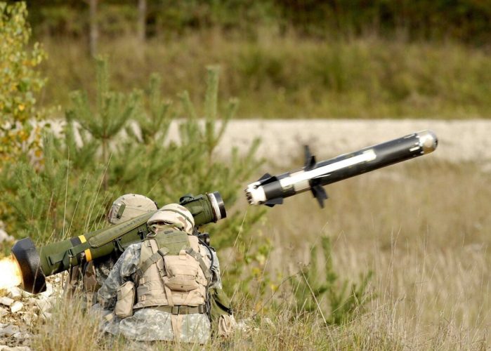 Rachete antitanc Javelin și NLAW