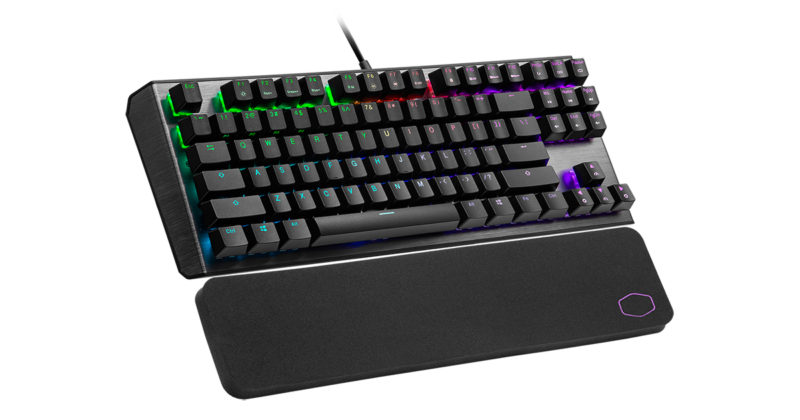 Cooler Master CK530 cu design minimalist, dar funcționalitate superioară 