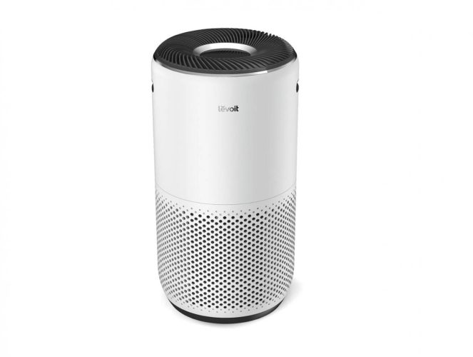 Core 400S este un filtru de aer sub formă cilindrică alb atractiv și minimalist
