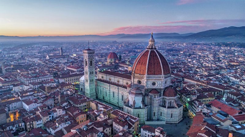 Florența se află chiar în inima Italiei