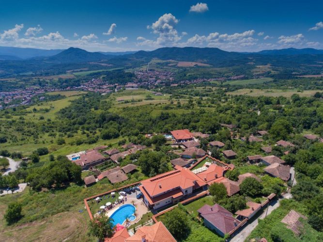 Zheravna, un sătuc rustic din comuna Kotel