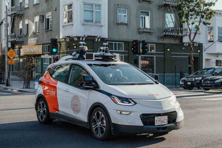 Mașinile fără șofer vor circula liber în Shenzhen, capitala tehnologiei a Chinei