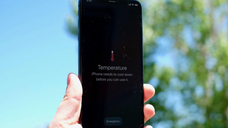 Cum să ai grijă de telefonul tău? Sfaturi despre cum să-ți îngrijești telefonul pentru a-l avea mai mult timp 8 E necesar să eviți temperaturile extreme cu telefonul tău