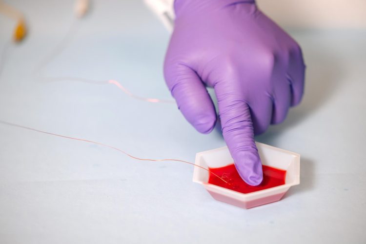 Pielea ionică, supranumită „piele inteligentă”, are capacitatea de a recepționa aceiași stimuli precum pielea umană