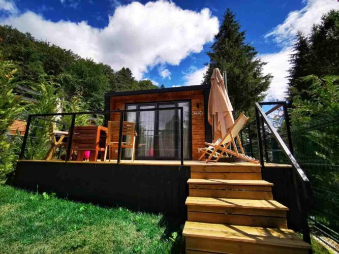 Moon Resort oferă grădină și o parcare privată gratuită