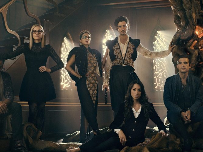 Imagine cu actorii din The Magicians