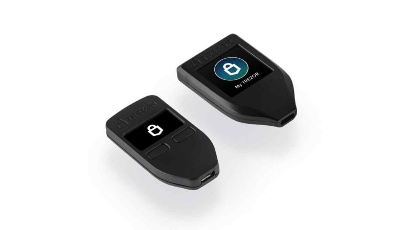 Trezor (One și Model T) este practic și robust